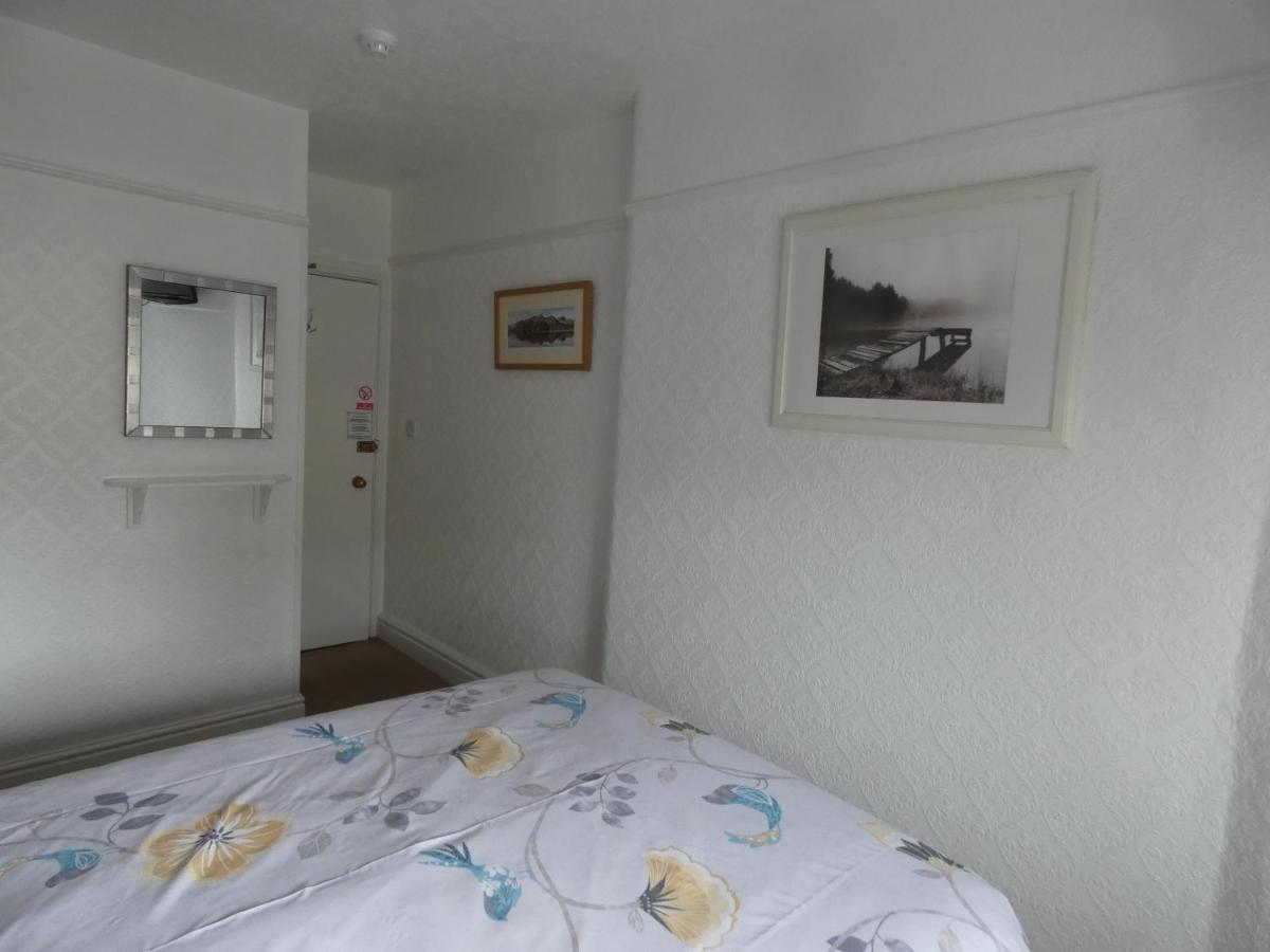 White Rose Hotel Уиндермер Екстериор снимка